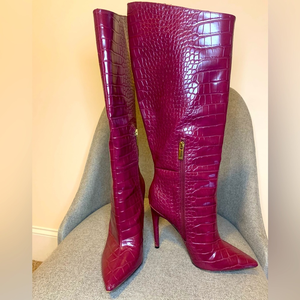 JLO Jennifer Lopez Boot Heels